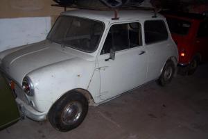 Mini 850 MK1 weiß EZ 1961 (1)